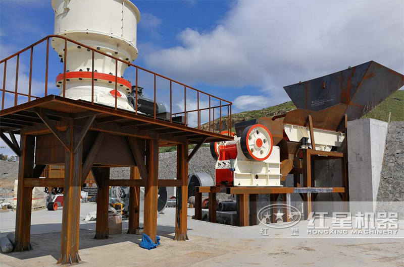 顎式破碎機和圓錐破碎機輔助制沙安裝現場 顎式破碎機和圓錐破碎機輔助制沙安裝現場