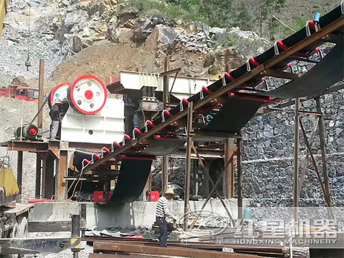 煤矸石破碎生產(chǎn)線安裝現(xiàn)場(chǎng) 煤矸石破碎生產(chǎn)線安裝現(xiàn)場(chǎng)