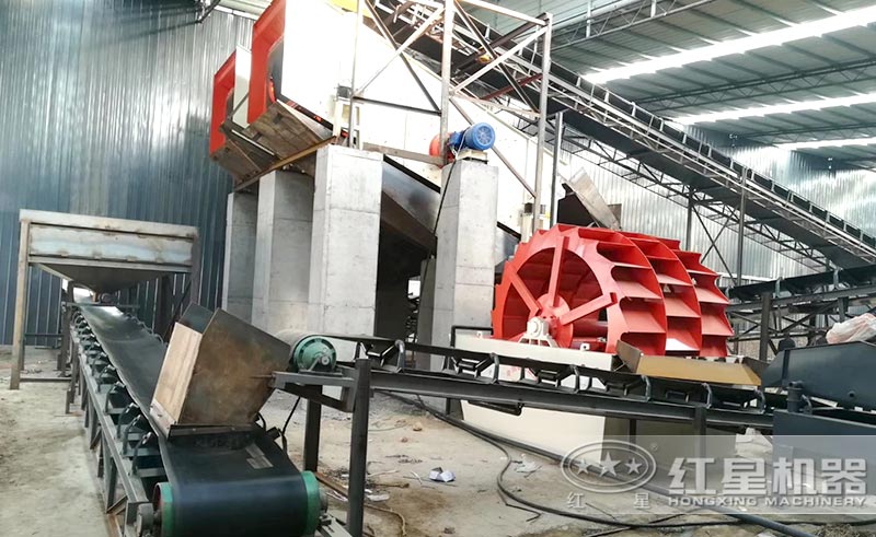 客戶洗砂機(jī)安裝現(xiàn)場(chǎng) 客戶洗砂機(jī)安裝現(xiàn)場(chǎng)