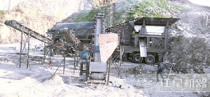 大型車載移動式粉石機搭載反擊破碎機 大型車載移動式粉石機搭載反擊破碎機