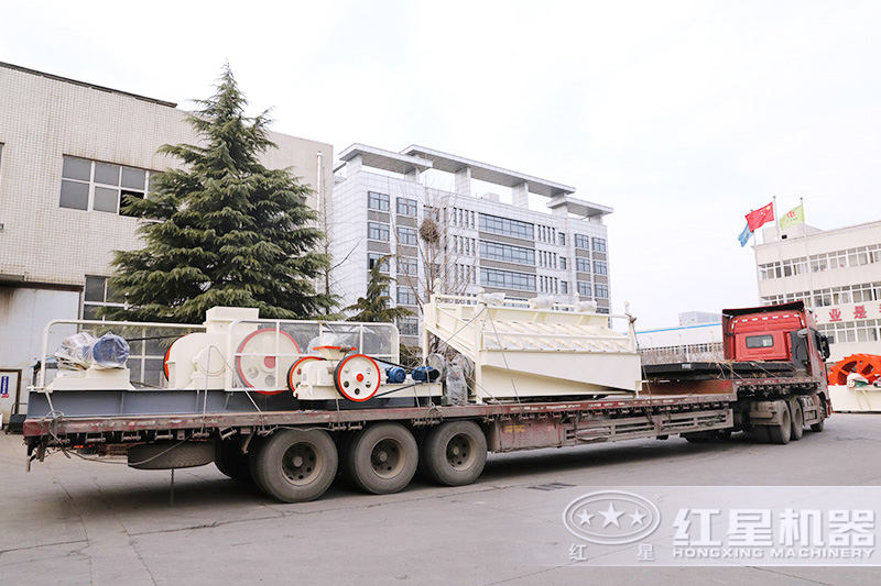 小型打石頭制砂機(jī)發(fā)貨 小型打石頭制砂機(jī)發(fā)貨