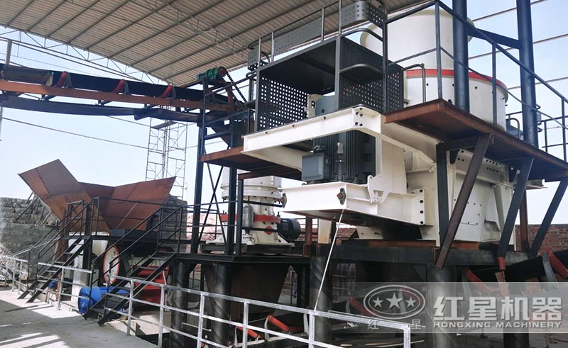 固定式時產200噸的人工砂石設備安裝中 固定式時產200噸的人工砂石設備安裝中