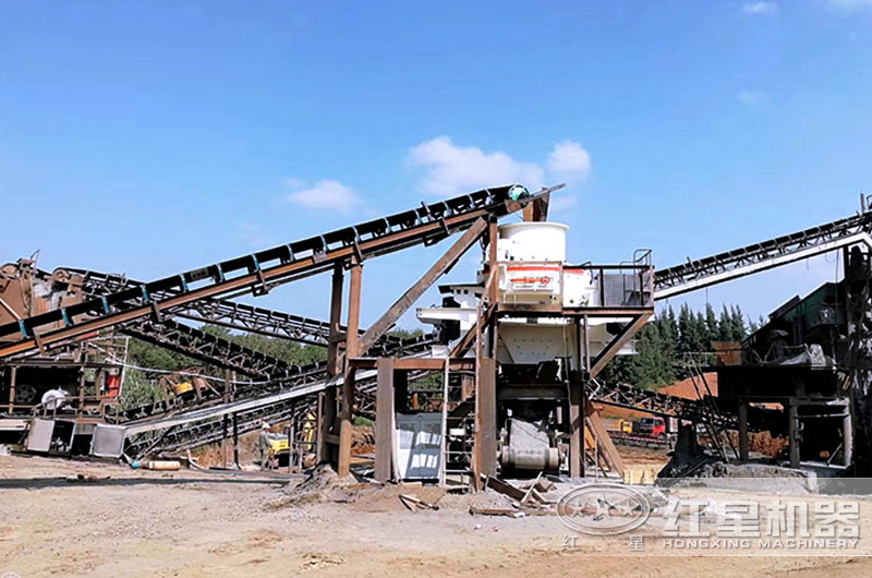 制砂現(xiàn)場(chǎng)實(shí)拍 制砂現(xiàn)場(chǎng)實(shí)拍