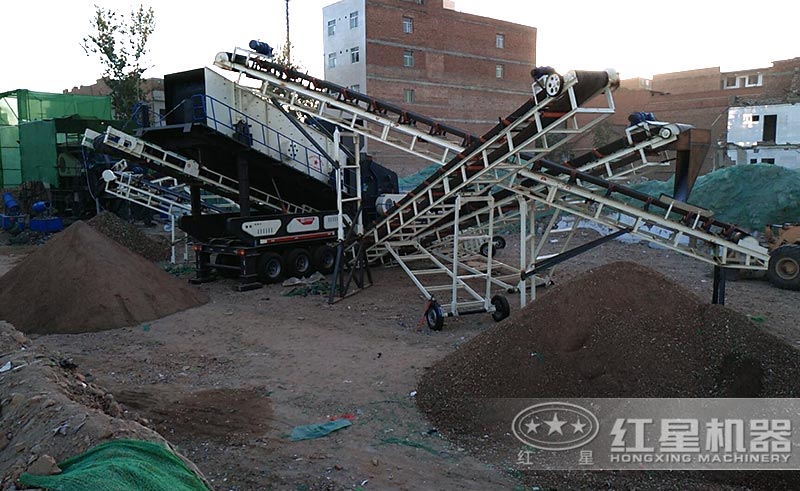 建筑垃圾處理設(shè)備—移動(dòng)反擊式破碎機(jī) 建筑垃圾處理設(shè)備—移動(dòng)反擊式破碎機(jī)