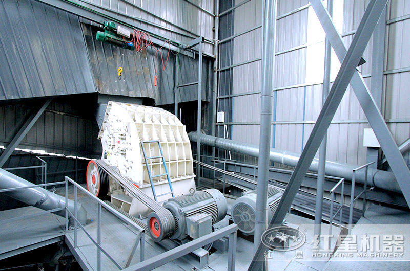 重錘式破生產現場 重錘式破生產現場