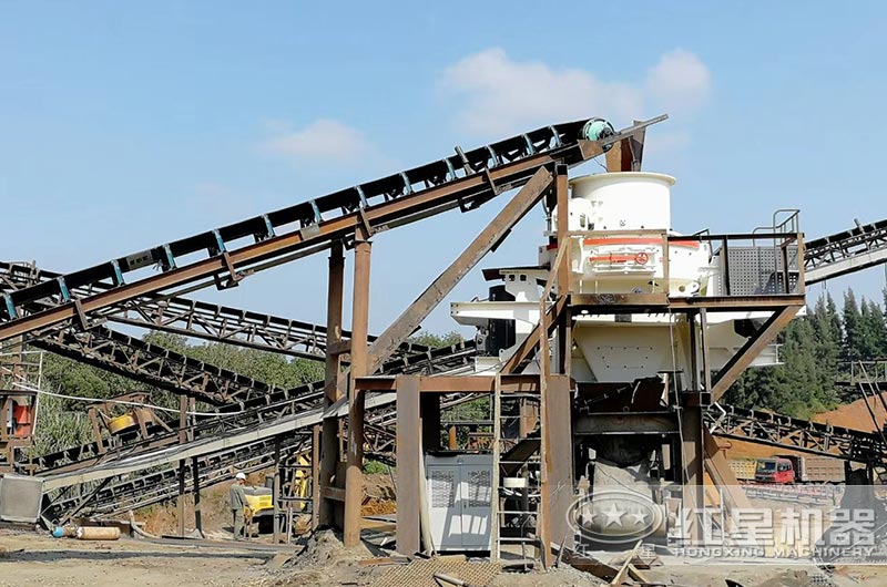 石頭制砂機(jī)生產(chǎn)現(xiàn)場(chǎng)圖 石頭制砂機(jī)生產(chǎn)現(xiàn)場(chǎng)圖