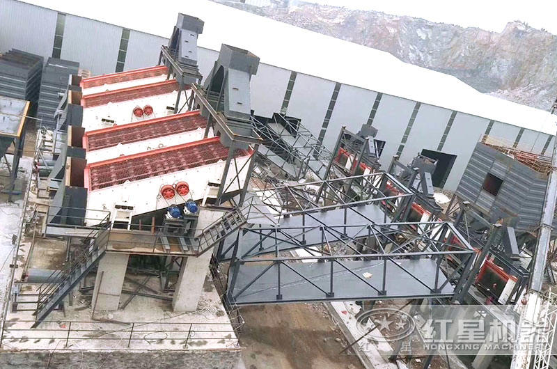 篩分機(jī)生產(chǎn)線現(xiàn)場(chǎng) 篩分機(jī)生產(chǎn)線現(xiàn)場(chǎng)