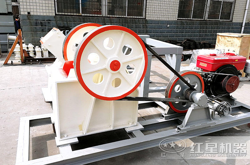 顎式柴油破碎一體機車間現貨 顎式柴油破碎一體機車間現貨