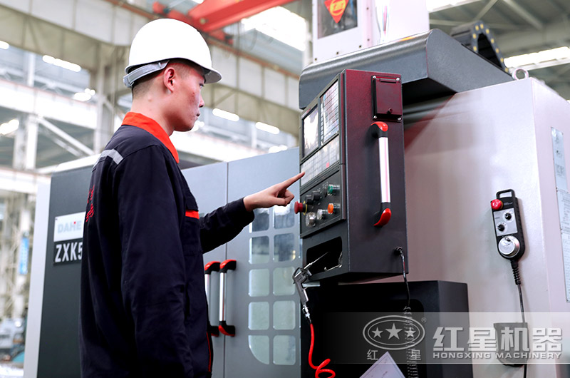 紅星機器通過智能數控操作,質量可靠 紅星機器通過智能數控操作,質量可靠