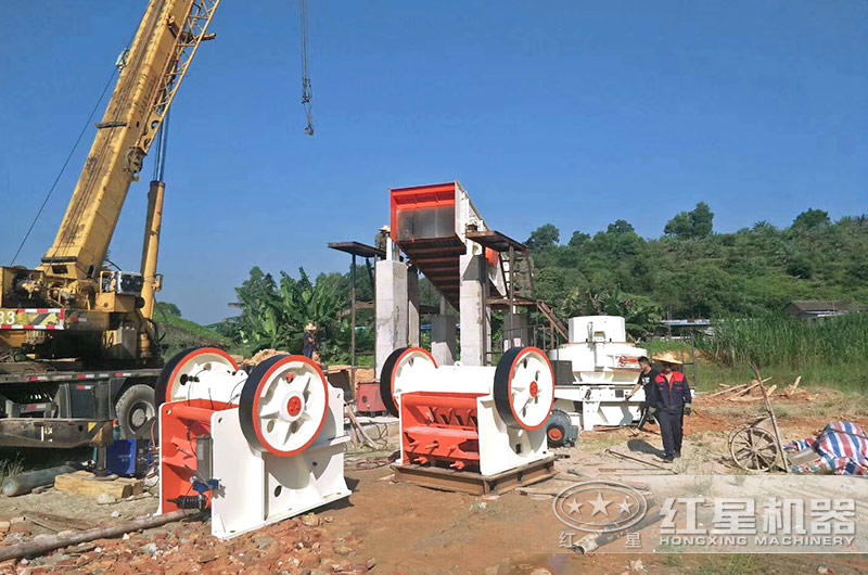 鄂破作為頭破設(shè)備在安裝中 鄂破作為頭破設(shè)備在安裝中