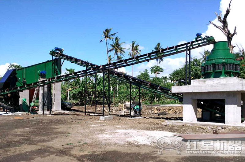 小型制沙現(xiàn)場 小型制沙現(xiàn)場