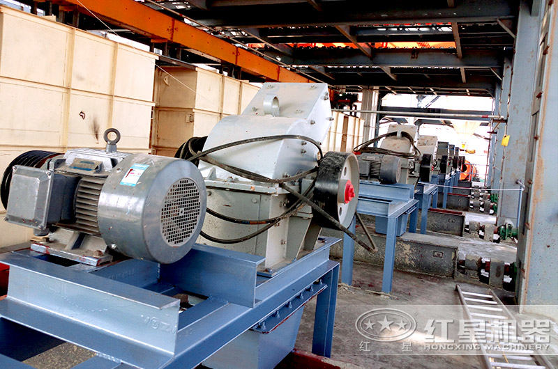 錘破碎機生產現(xiàn)場 錘破碎機生產現(xiàn)場