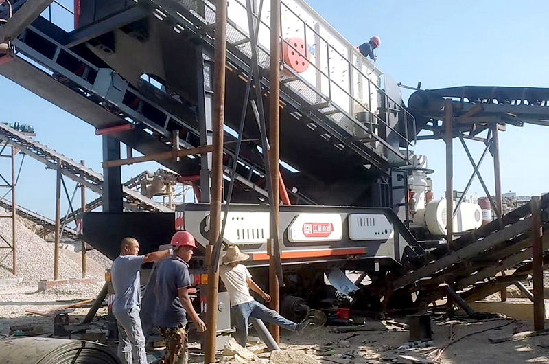 輪胎移動篩分機安裝現場 輪胎移動篩分機安裝現場