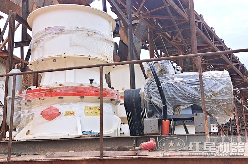 155單缸圓錐破生產現場實拍 155單缸圓錐破生產現場實拍