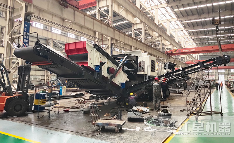 履帶振動篩生產車間 履帶振動篩生產車間