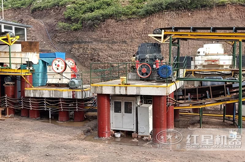 HD86顎式破碎機(jī)現(xiàn)場(chǎng)實(shí)拍 HD86顎式破碎機(jī)現(xiàn)場(chǎng)實(shí)拍