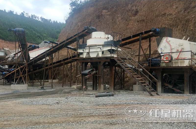 顎破+反擊破+制砂機(jī)方案現(xiàn)場 顎破+反擊破+制砂機(jī)方案現(xiàn)場