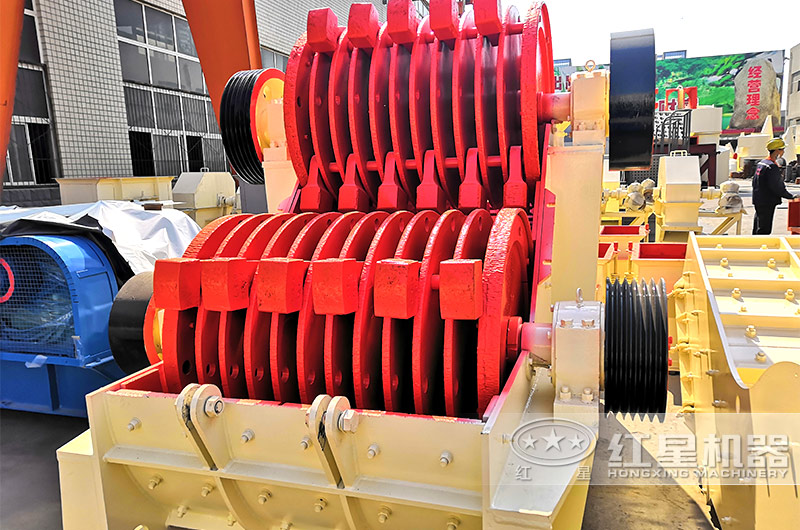 紅星機器雙級粉碎機內部實拍 紅星機器雙級粉碎機內部實拍