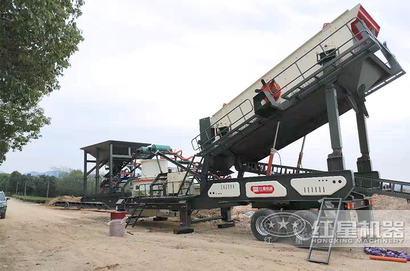 搭載HVI系列的流動制砂機(jī)安裝現(xiàn)場 搭載HVI系列的流動制砂機(jī)安裝現(xiàn)場