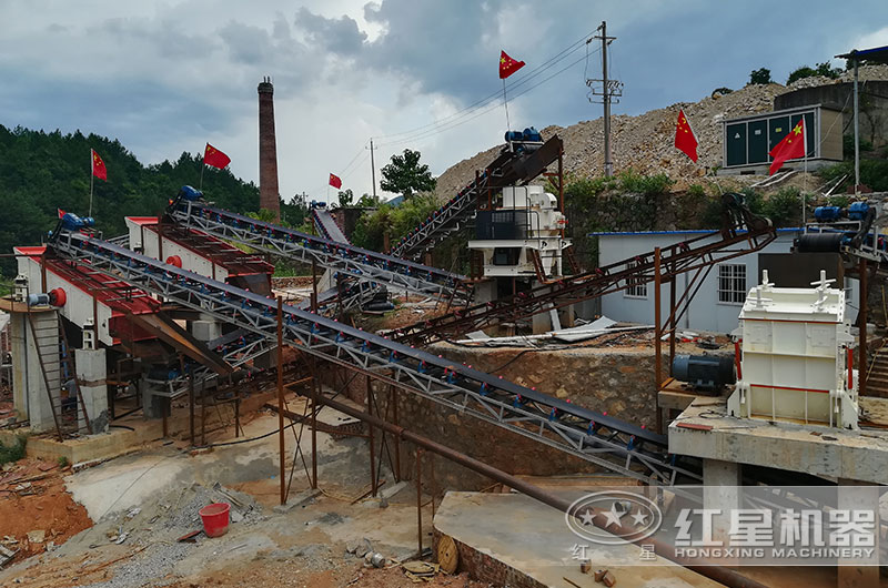 石灰石破碎制砂現場 石灰石破碎制砂現場