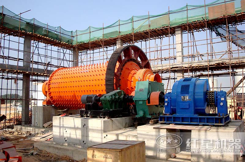 球磨機現(xiàn)場 球磨機現(xiàn)場