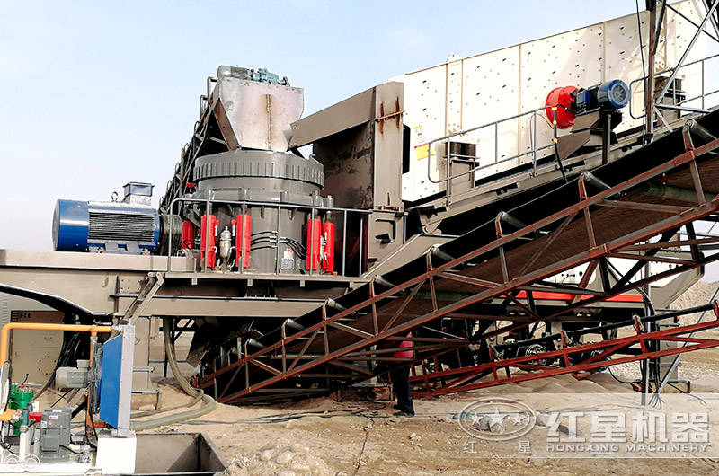 移動(dòng)圓錐破碎機(jī)