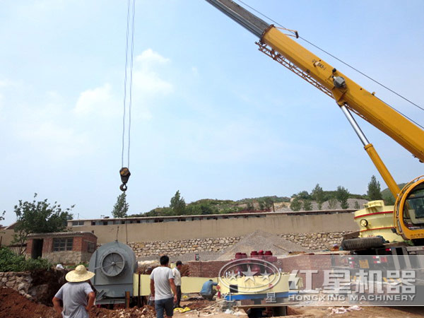 閃長巖加工設備現場