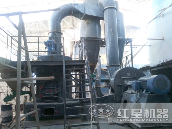 雷蒙粉磨機(jī)應(yīng)用現(xiàn)場 雷蒙粉磨機(jī)應(yīng)用現(xiàn)場