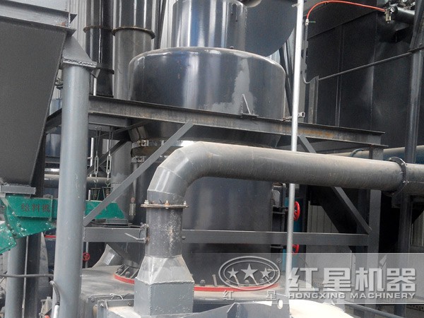 3250石灰石磨粉機(jī)作業(yè)圖 3250石灰石磨粉機(jī)作業(yè)圖