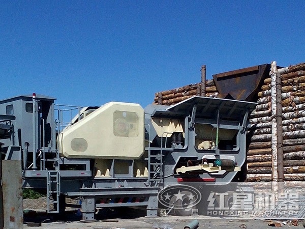 新型HX移動破碎站現(xiàn)場圖 新型HX移動破碎站現(xiàn)場圖