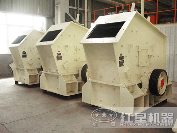 排列整齊PF反擊式碎石機_嗑石機