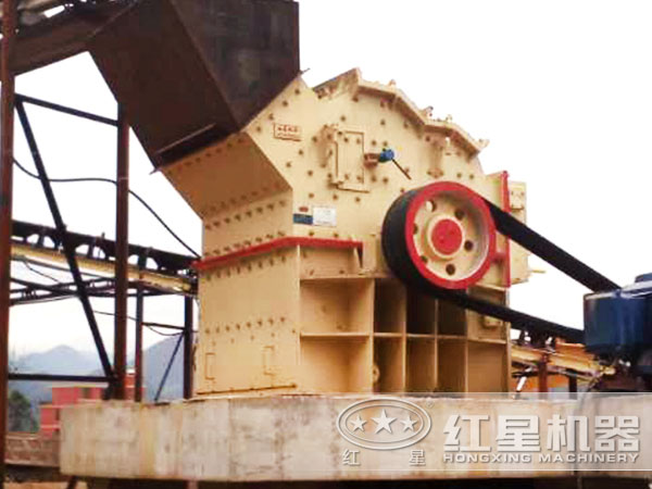 砂石廠石灰巖1010細碎機現場作業圖 砂石廠石灰巖1010細碎機現場作業圖