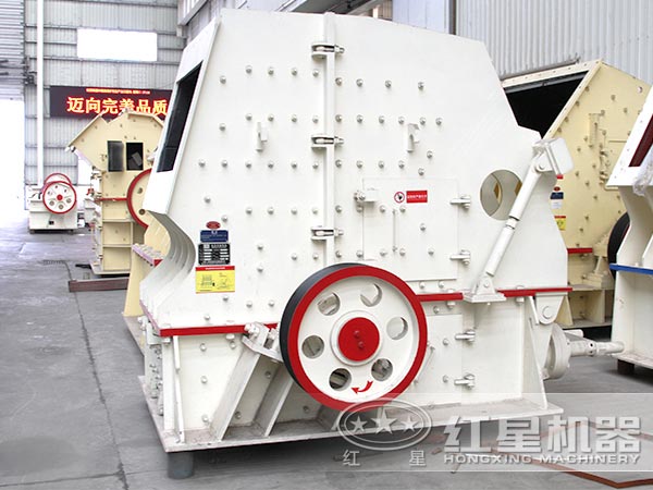 反擊式破碎機(jī)圖 反擊式破碎機(jī)圖