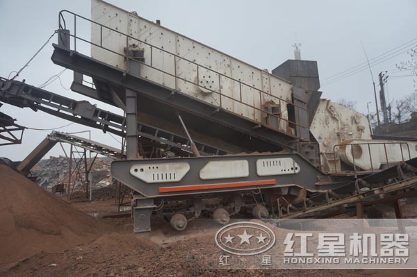 建筑垃圾處理粉碎現(xiàn)場(chǎng) 建筑垃圾處理粉碎現(xiàn)場(chǎng)