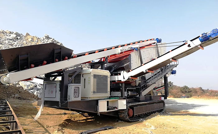 履帶移動(dòng)碎石機(jī)現(xiàn)場(chǎng)作業(yè)圖 履帶移動(dòng)碎石機(jī)現(xiàn)場(chǎng)作業(yè)圖