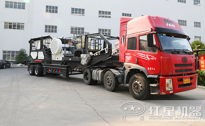 礦石移動設備發貨現場