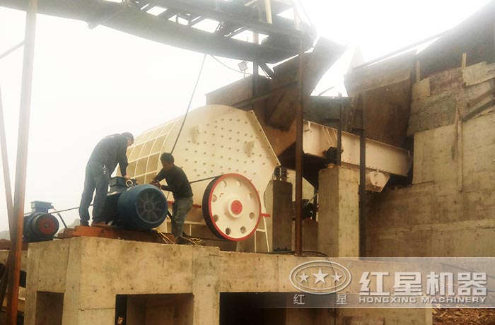 大型蝸牛破碎機安裝現場 大型蝸牛破碎機安裝現場