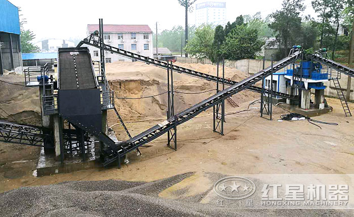 河卵石打沙現(xiàn)場 河卵石打沙現(xiàn)場