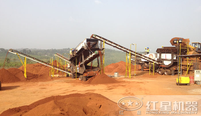 移動(dòng)破碎站工作現(xiàn)場(chǎng) 移動(dòng)破碎站工作現(xiàn)場(chǎng)