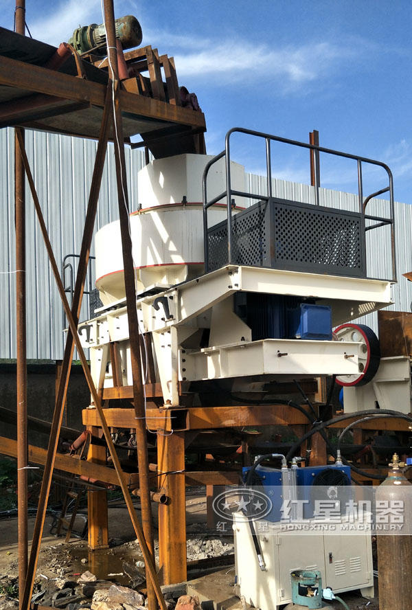 VSI制砂機(jī)安裝現(xiàn)場 VSI制砂機(jī)安裝現(xiàn)場