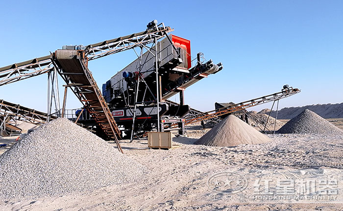 移動制沙現(xiàn)場 移動制沙現(xiàn)場