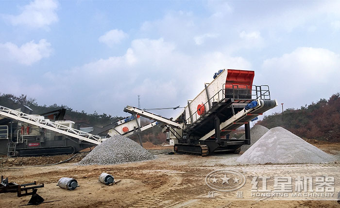履帶移動(dòng)制砂機(jī)施工現(xiàn)場(chǎng) 履帶移動(dòng)制砂機(jī)施工現(xiàn)場(chǎng)