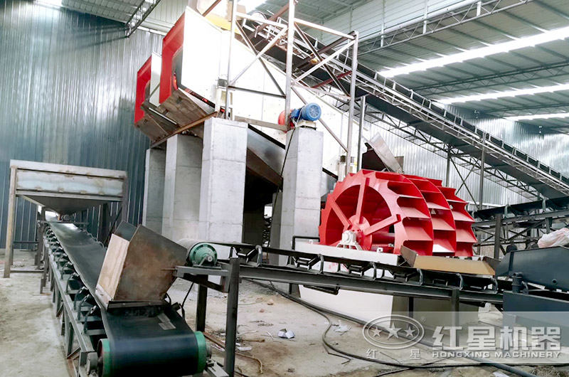 三輪斗洗砂機環(huán)保廠房作業(yè)現(xiàn)場 三輪斗洗砂機環(huán)保廠房作業(yè)現(xiàn)場