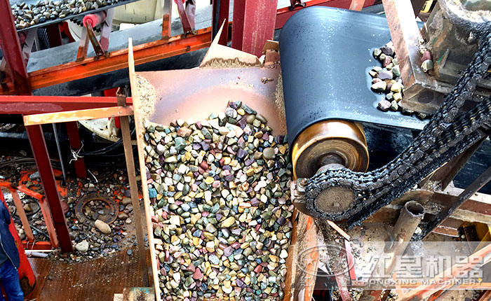 鵝卵石破碎現(xiàn)場(chǎng)物料 鵝卵石破碎現(xiàn)場(chǎng)物料