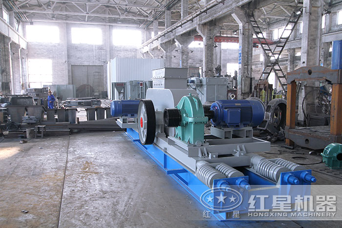 對輥制砂機(jī)生產(chǎn)車間 對輥制砂機(jī)生產(chǎn)車間