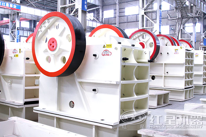 鄂式破碎機(jī) 鄂式破碎機(jī)