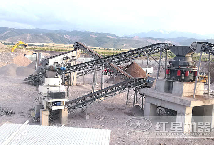 配置圓錐破碎機(jī)制砂現(xiàn)場 配置圓錐破碎機(jī)制砂現(xiàn)場