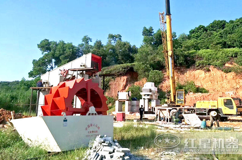 雙輪斗洗砂機安裝現(xiàn)場 雙輪斗洗砂機安裝現(xiàn)場