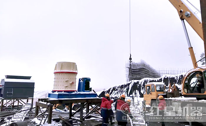 山東用戶煤矸石粉碎機安裝現(xiàn)場 山東用戶煤矸石粉碎機安裝現(xiàn)場