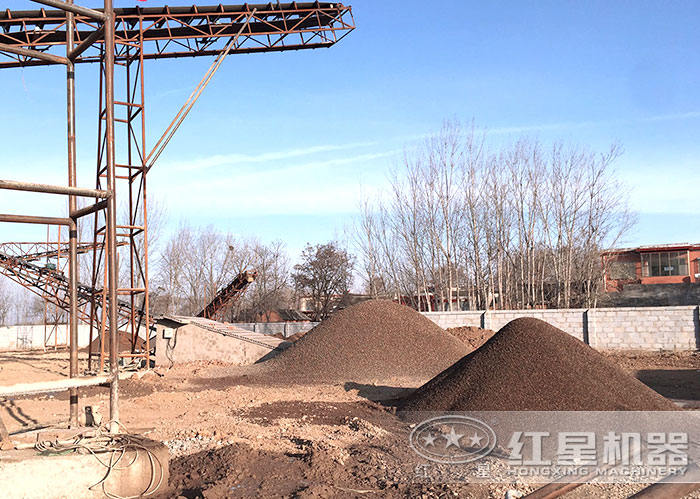 人工造沙設(shè)備加工出來(lái)的沙子 人工造沙設(shè)備加工出來(lái)的沙子